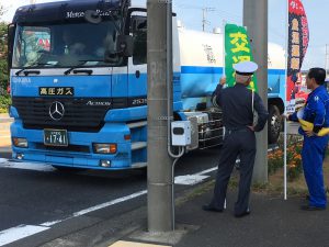 交通事故防止県民運動街頭キャンペーン_4